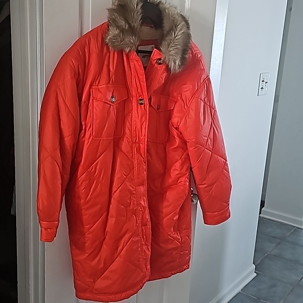 Brandnew Orange Aeri puffer jacket